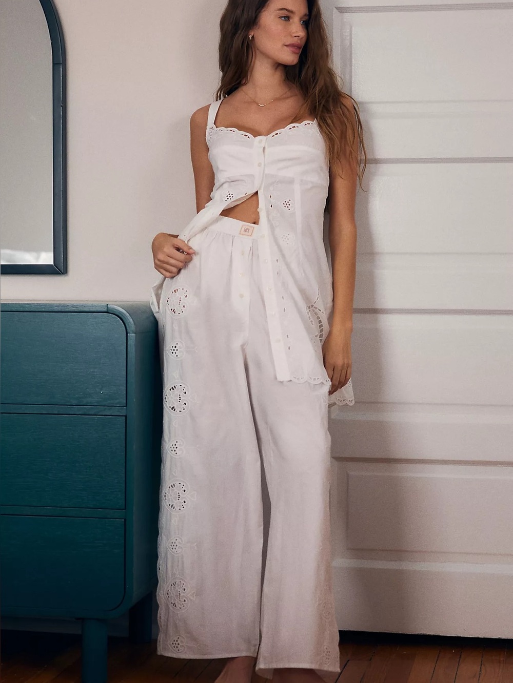 LyreBird Embroidered Eyelet Mini Shift Dress/top and pants size XS White - NWOT